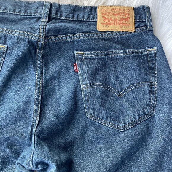 Levi's 559 Jeans Size 36x34 Mens Mid Rise Straight Leg Dark Wash Blue Denim - Picture 9 of 15
